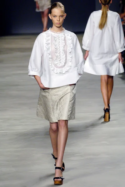 Look 3